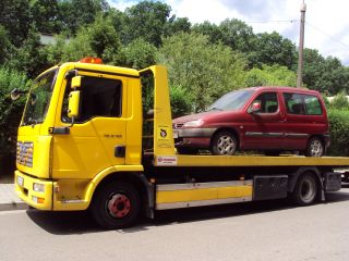 Usunięty z ulica Adama citroen berlingo