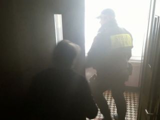 Strażnicy miejscy podczas kontroli palenisk w Katowicach