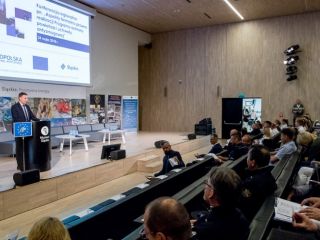 Uczestnicy konferencji  „Aspekty formalno-prawne realizacji Programu ochrony powietrza i uchwały antysmogowej”
