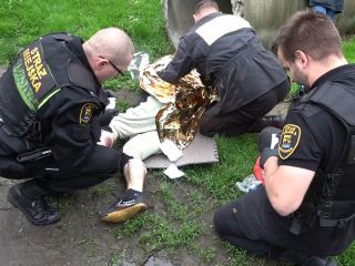 Strażnicy miejscy na szkoleniu z ratownictwa medycznego
