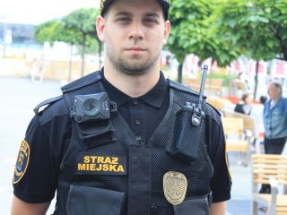 Strażnicy miejscy w Katowicach wyposażeni w kamery osobiste
