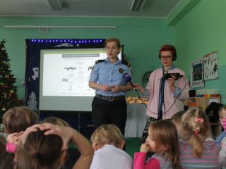 Straż miejska i Radio Katowice z wizytą u przedszkolaków