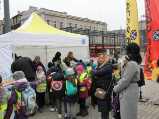 Kranówka katowicka - szluknij sie z kokotka! – takim hasłem Urząd Miasta i Katowickie Wodociągi zachęcają mieszkańców do picia wody z kranu