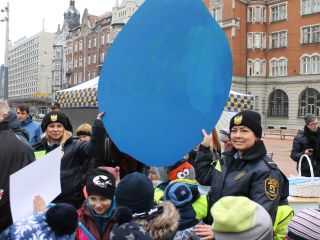 Kranówka katowicka - szluknij sie z kokotka! – takim hasłem Urząd Miasta i Katowickie Wodociągi zachęcają mieszkańców do picia wody z kranu