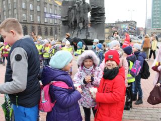 Kranówka katowicka - szluknij sie z kokotka! – takim hasłem Urząd Miasta i Katowickie Wodociągi zachęcają mieszkańców do picia wody z kranu