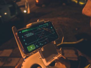 Nocny lot dronem z wykorzystaniem termowizji