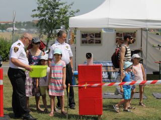 Uczestnicy pikniku rodzinnego Ekoodpowiedzialnie 2019