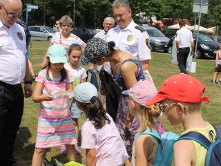 Uczestnicy pikniku rodzinnego Ekoodpowiedzialnie 2019