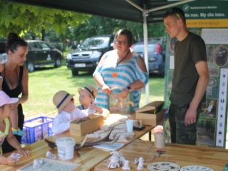 Uczestnicy pikniku rodzinnego Ekoodpowiedzialnie 2019