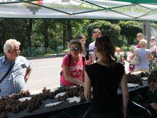 Uczestnicy pikniku rodzinnego Ekoodpowiedzialnie 2019
