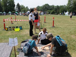 Uczestnicy pikniku rodzinnego Ekoodpowiedzialnie 2019