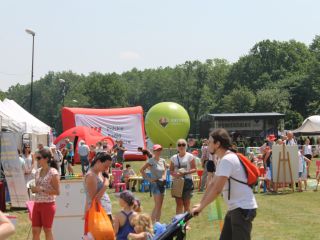 Uczestnicy pikniku rodzinnego Ekoodpowiedzialnie 2019
