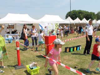Uczestnicy pikniku rodzinnego Ekoodpowiedzialnie 2019