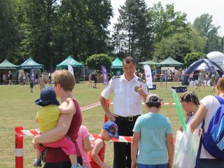 Uczestnicy pikniku rodzinnego Ekoodpowiedzialnie 2019