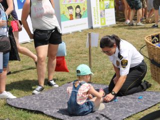 Uczestnicy pikniku rodzinnego Ekoodpowiedzialnie 2019