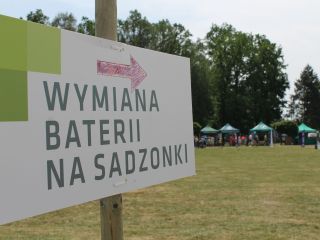 Uczestnicy pikniku rodzinnego Ekoodpowiedzialnie 2019