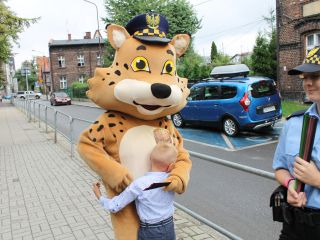 Bezpieczna droga do szkoły w rejonie Szkoły Podstawowej przy ulicy Zarębskiego w Katowicach