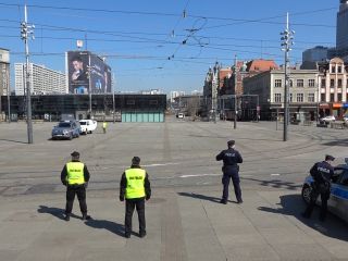 Strażnicy miejscy i policjanci