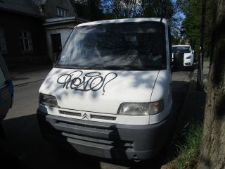 Porzucony samochód