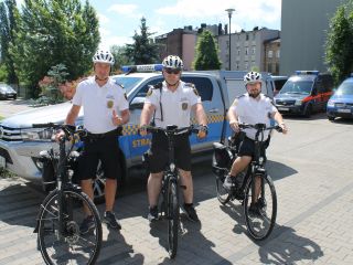 Strażnicy Miejscy z Katowic na elektrycznych rowerach