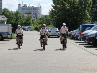 Strażnicy Miejscy z Katowic na elektrycznych rowerach