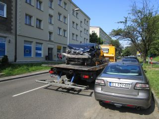 Auto retro, które trafiło na parking strzeżony