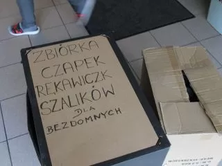 Dary dla bezdomnych zebrane przez uczniów