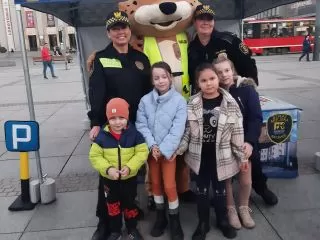 Funkcjonariusze podczas akcji 