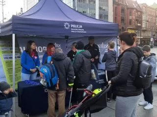 Funkcjonariusze podczas akcji 