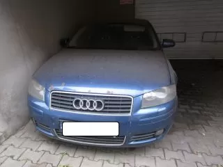 Porzucony samochód