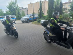 Patrol strażników miejskich na skuterach 