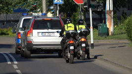 Patrol strażników miejskich na skuterach 