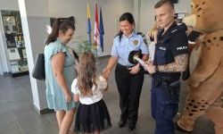 Bezpieczna droga do szkoły z mundurowymi (1)